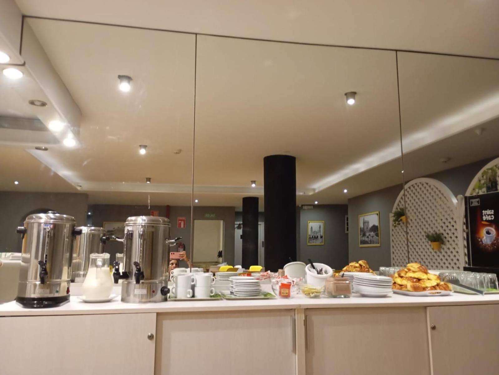 Hotel Hispano Монтевидео Экстерьер фото